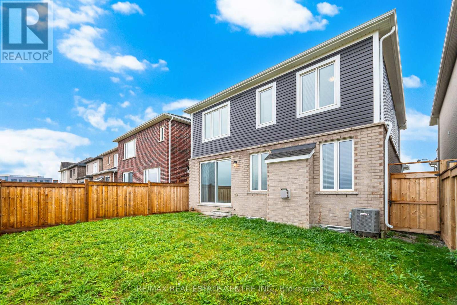 845 Aspen Terrace, Milton, Ontario L9E 1S1 - Photo 46 - W12525618