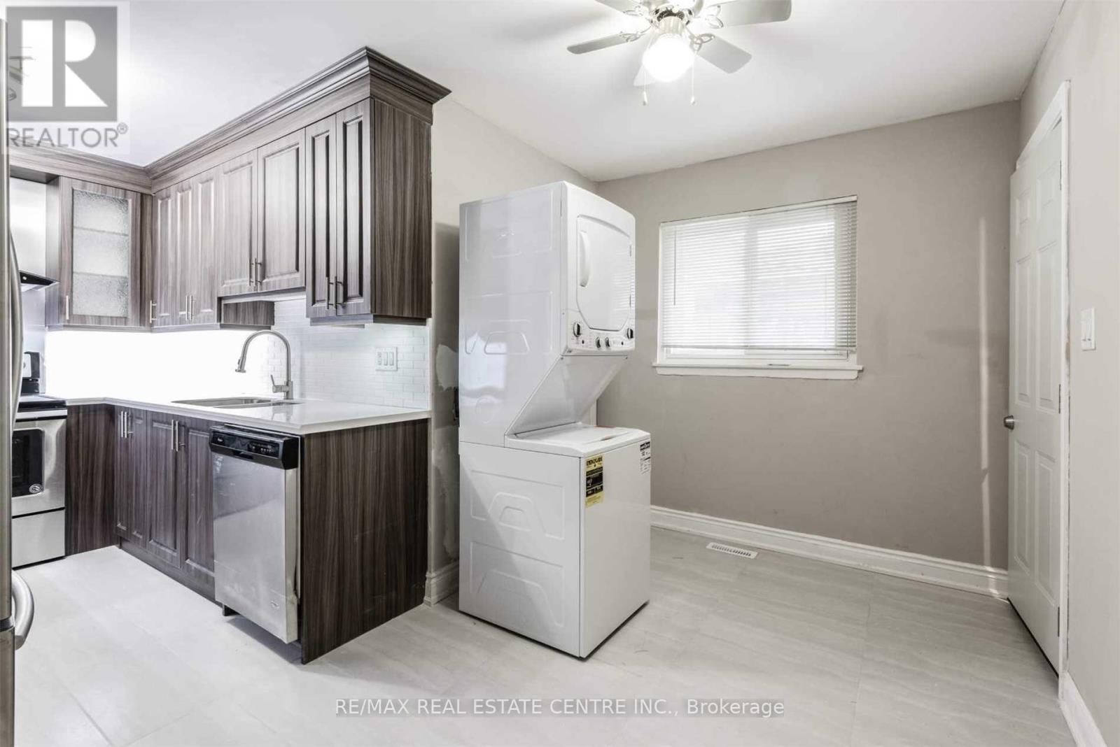 Upper - 83 Autumn Boulevard, Brampton, Ontario  L6T 2W1 - Photo 9 - W12525632