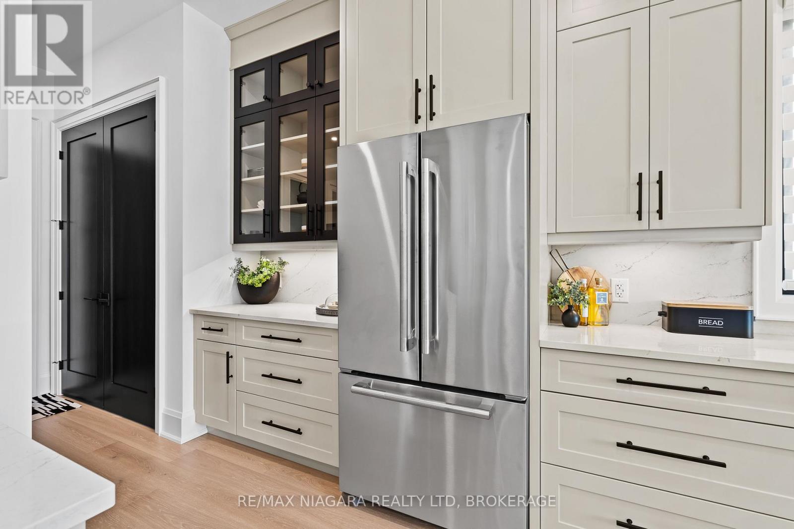 2326 Terravita Drive, Niagara Falls, Ontario L2J 0G1 - Photo 15 - X12525684