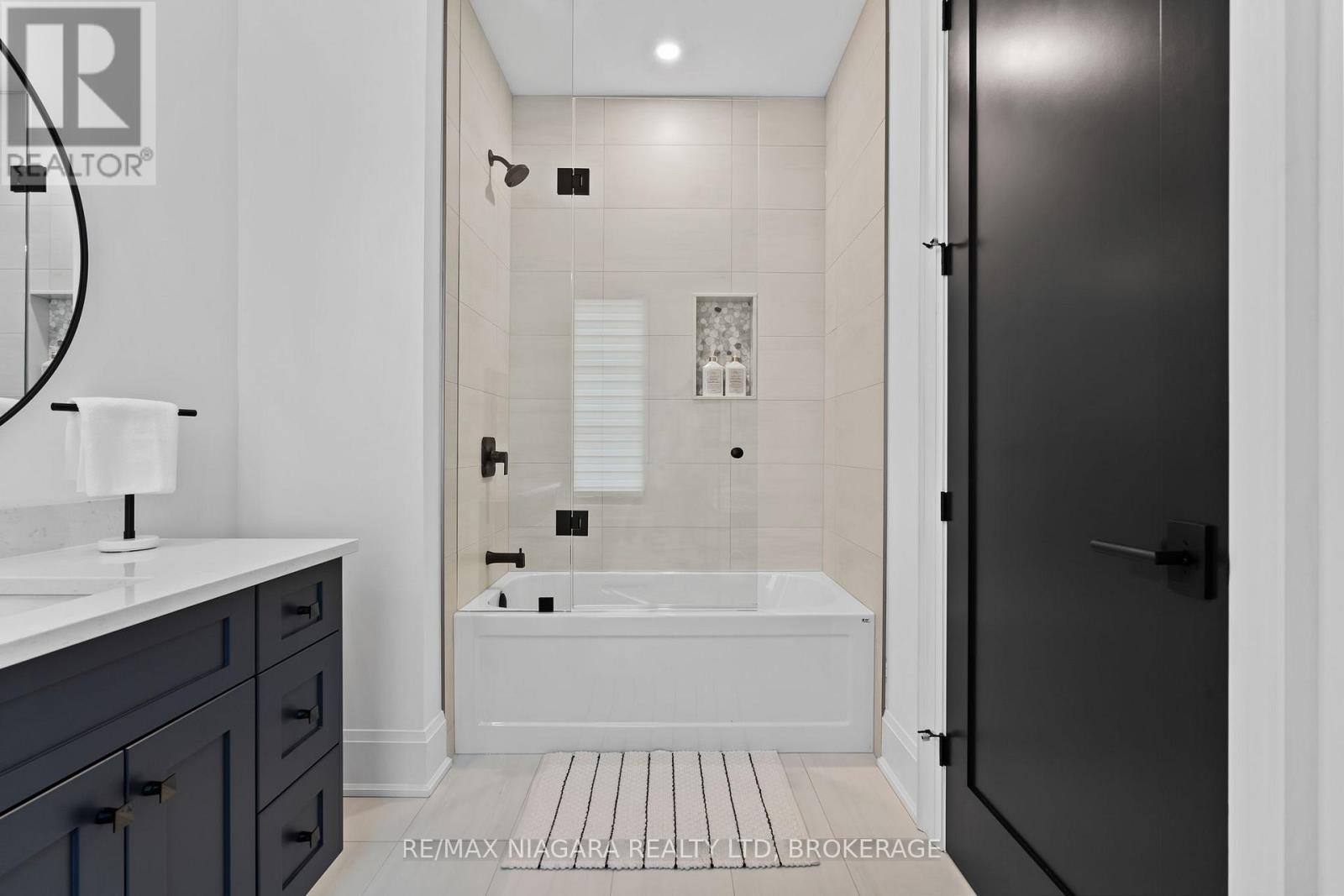 2326 Terravita Drive, Niagara Falls, Ontario L2J 0G1 - Photo 32 - X12525684