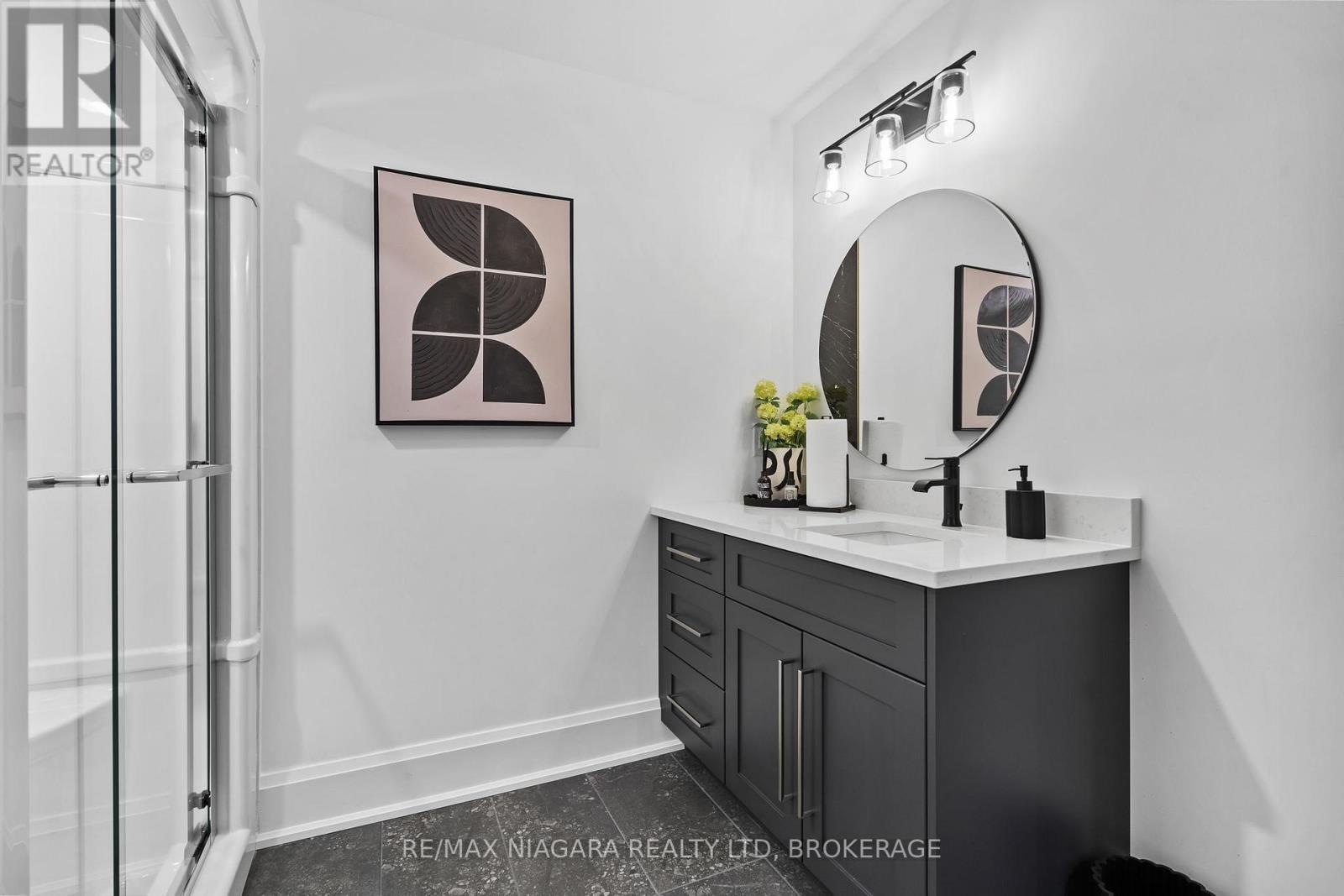 2326 Terravita Drive, Niagara Falls, Ontario L2J 0G1 - Photo 36 - X12525684