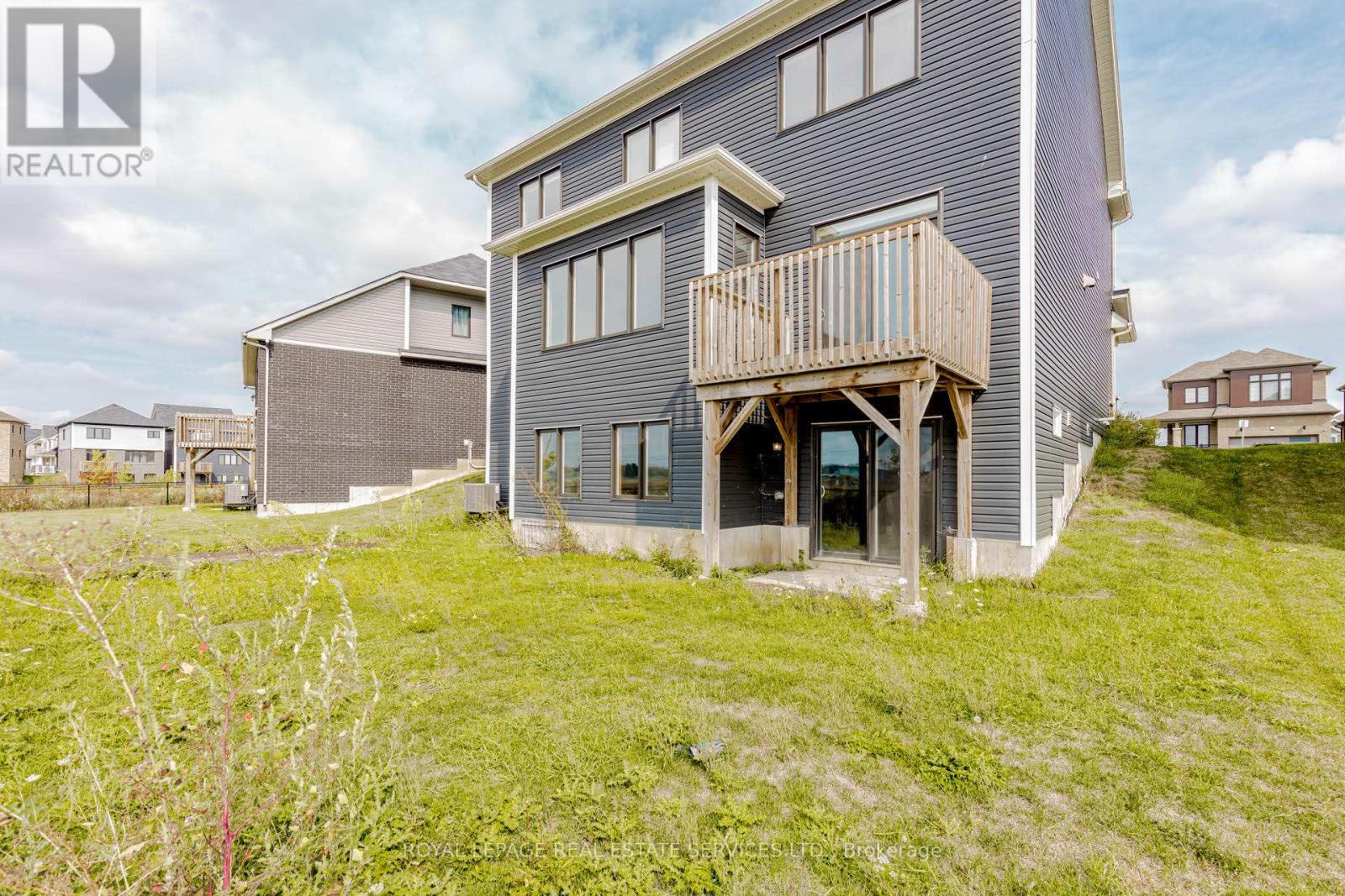 96 Explorer Way W, Thorold, Ontario  L2V 0K3 - Photo 37 - X12525634