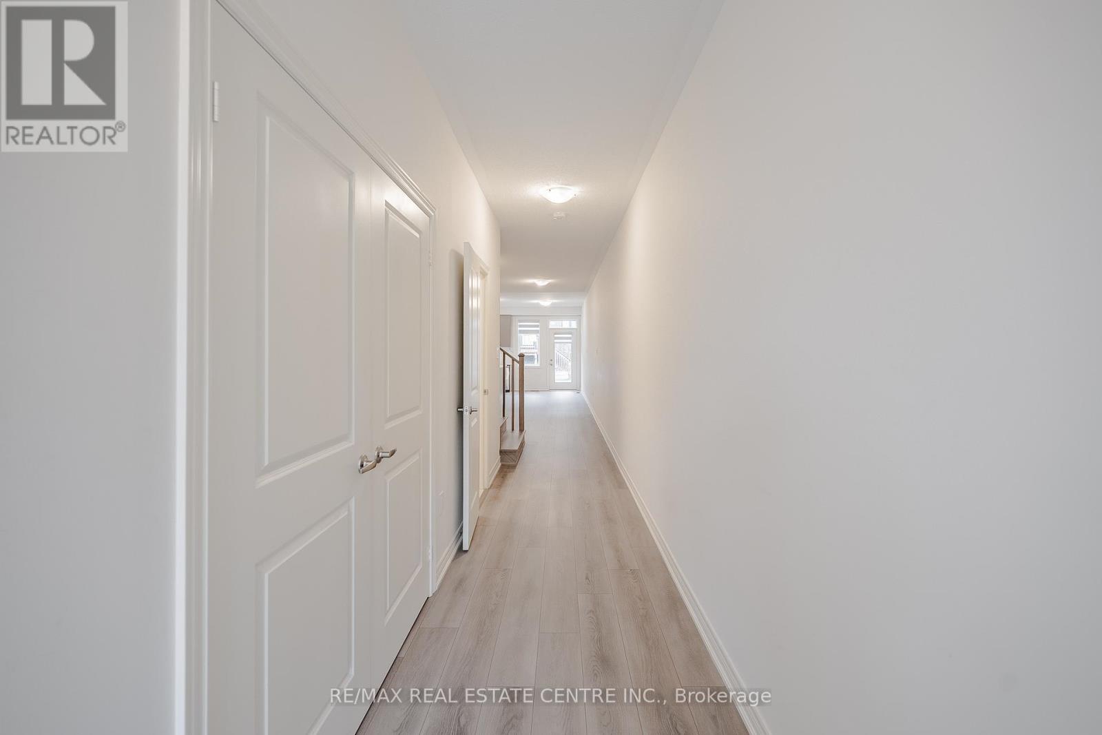 21 Gledhill Crescent, Cambridge, Ontario  N1T 0G4 - Photo 5 - X12525636