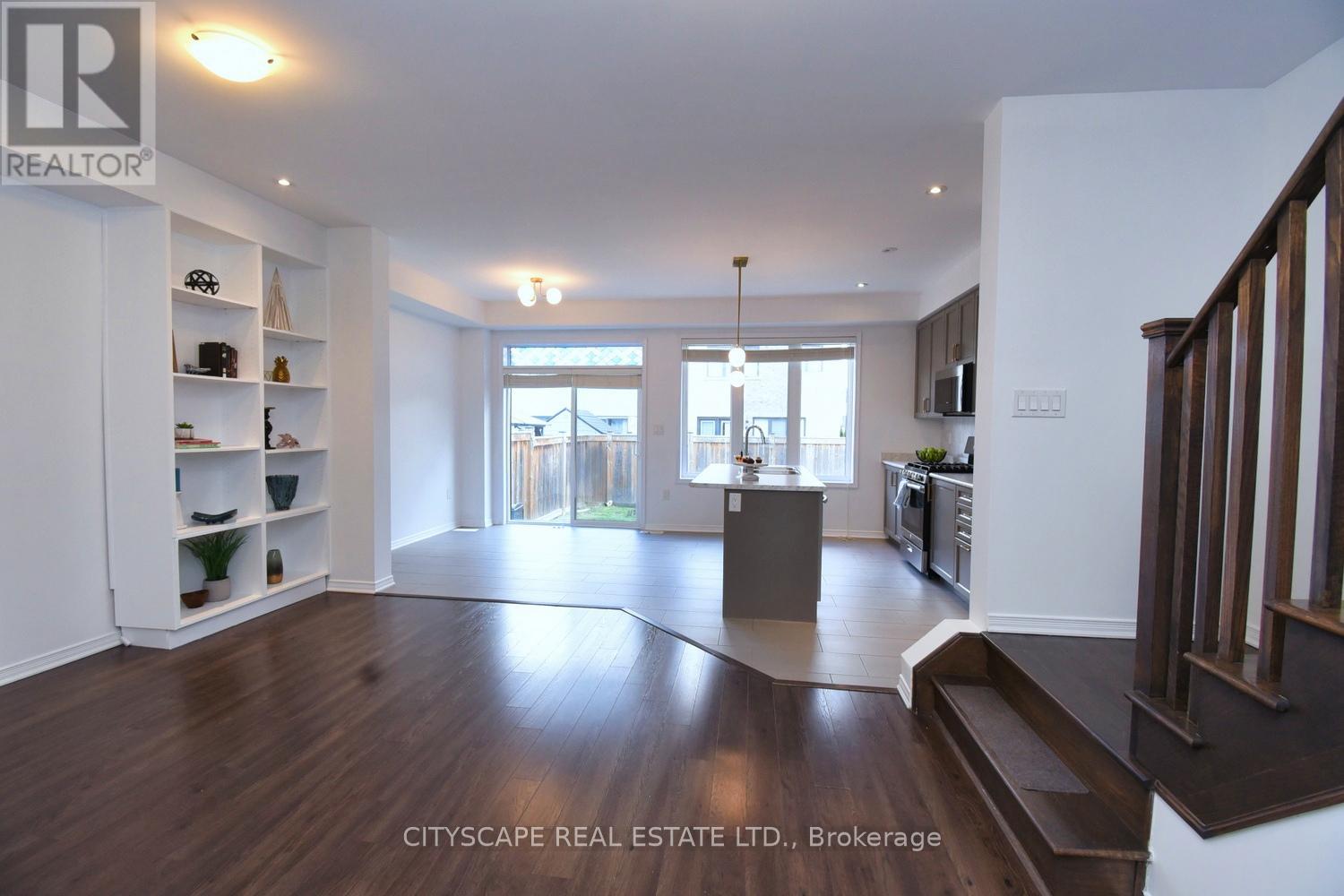 16 Kelso Drive, Haldimand, Ontario  N3W 0B7 - Photo 11 - X12525642