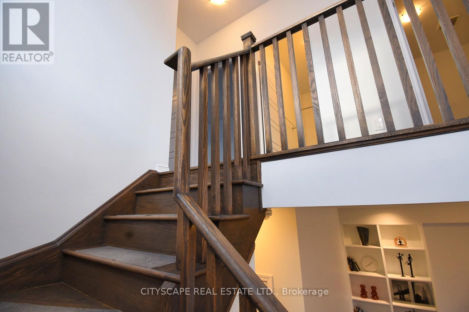 16 Kelso Drive, Haldimand, Ontario  N3W 0B7 - Photo 14 - X12525642