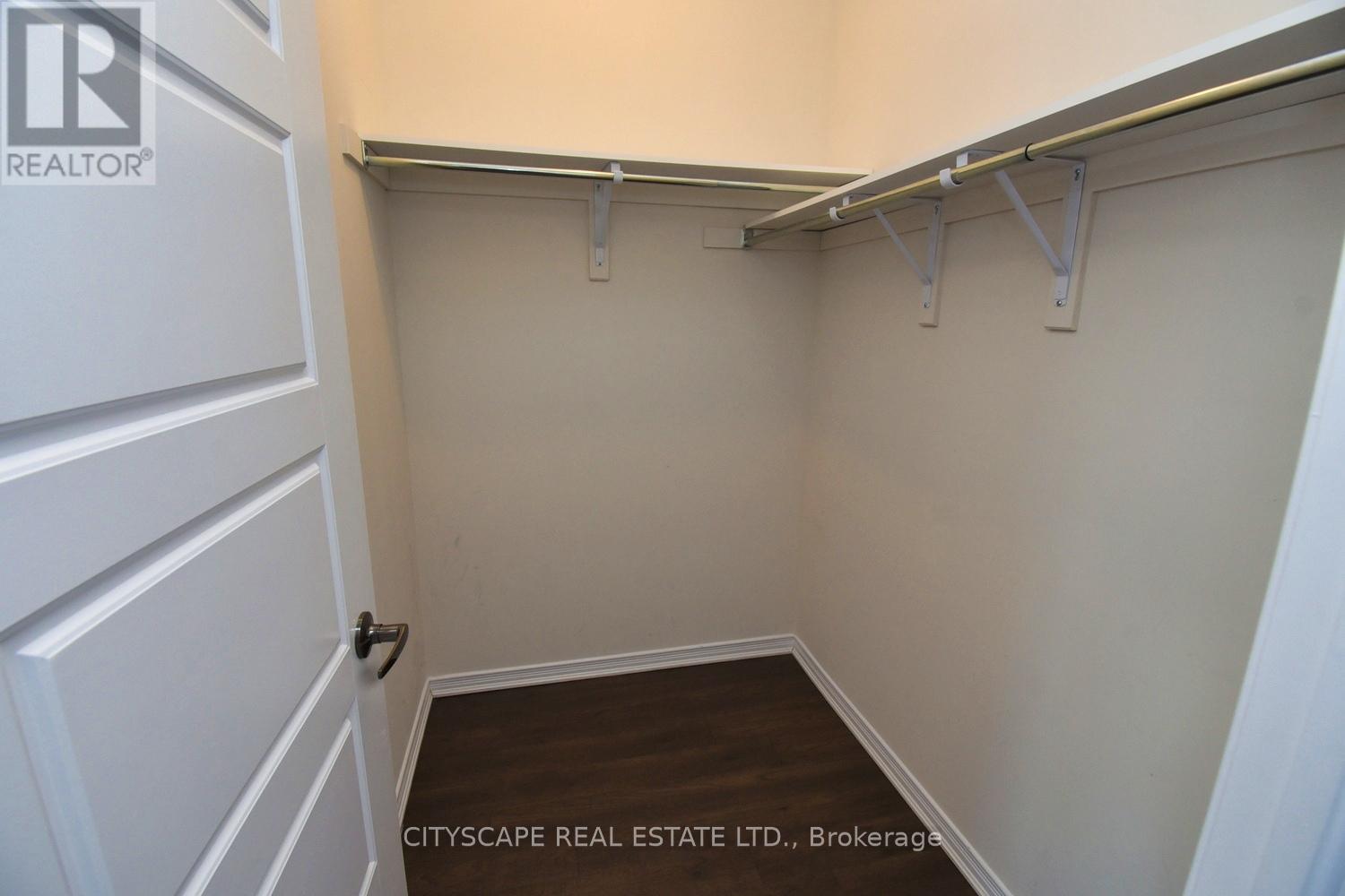 16 Kelso Drive, Haldimand, Ontario  N3W 0B7 - Photo 19 - X12525642