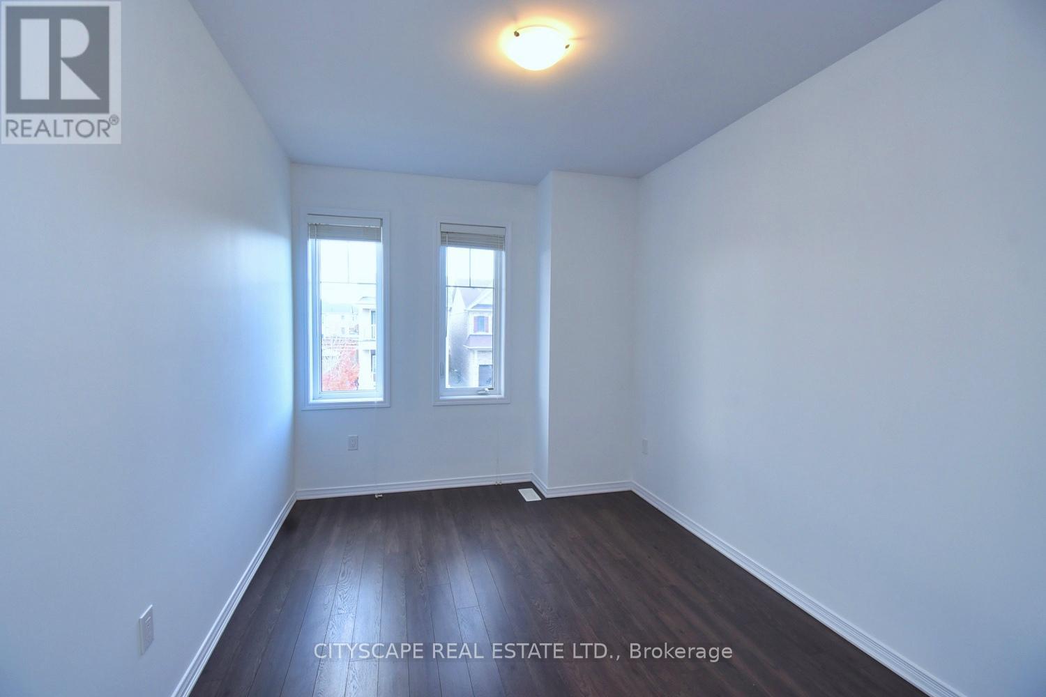 16 Kelso Drive, Haldimand, Ontario  N3W 0B7 - Photo 21 - X12525642