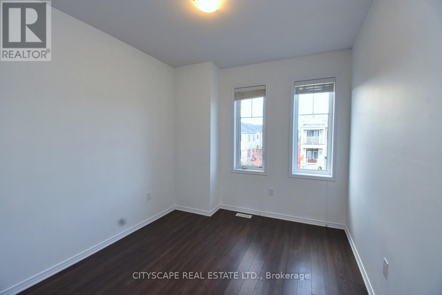 16 Kelso Drive, Haldimand, Ontario  N3W 0B7 - Photo 23 - X12525642