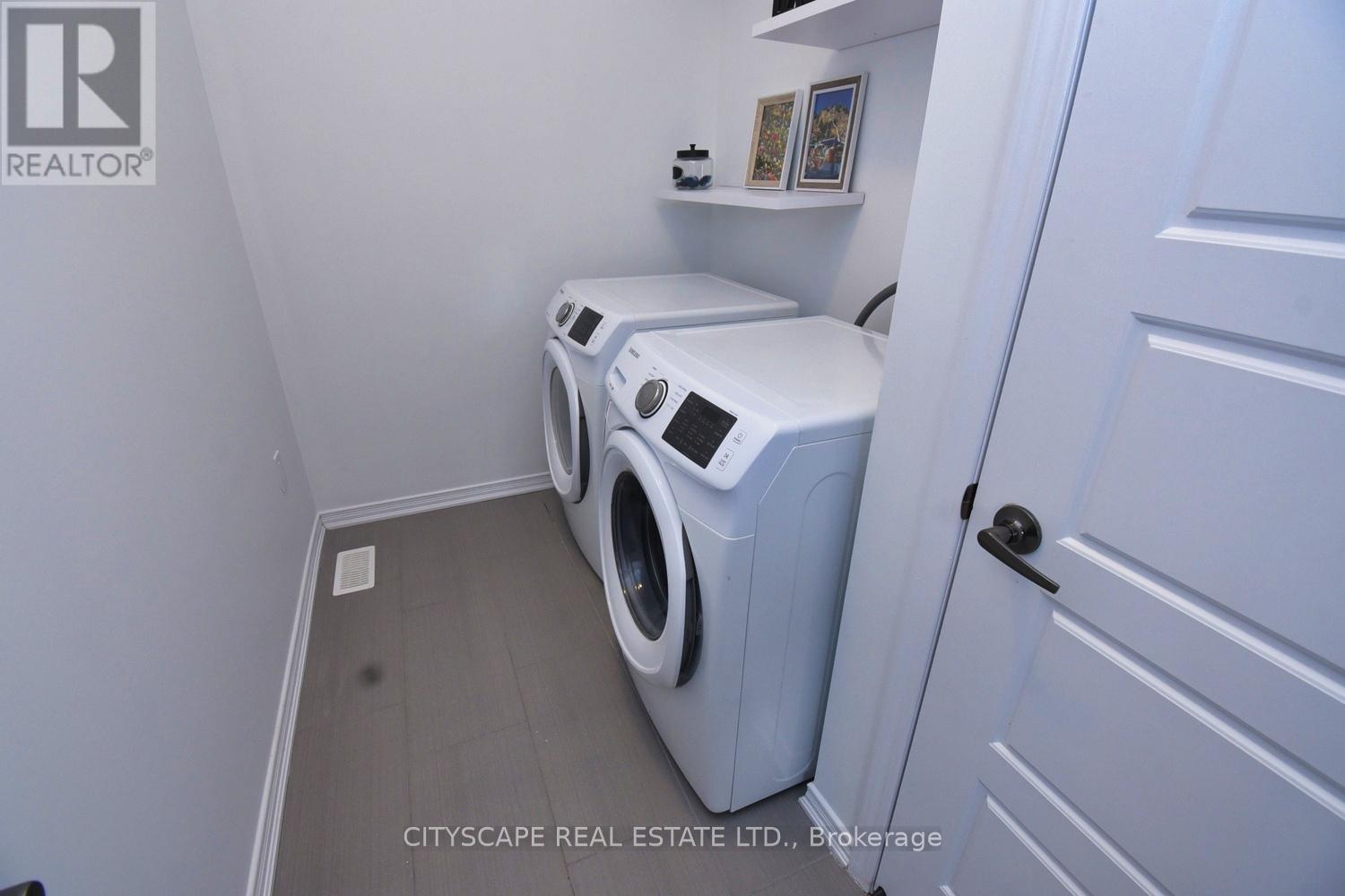 16 Kelso Drive, Haldimand, Ontario  N3W 0B7 - Photo 24 - X12525642