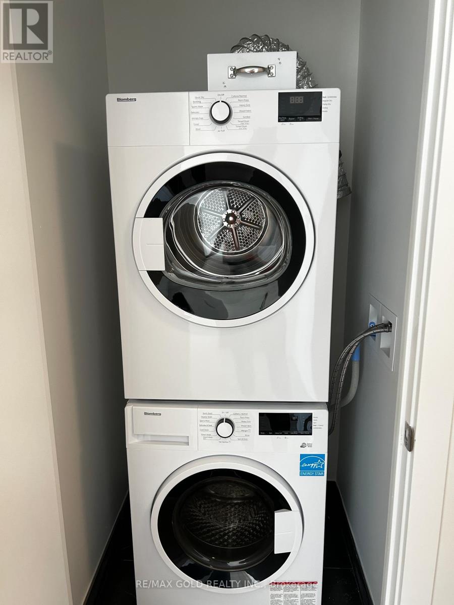 1510 - 25 Wellington Street, Kitchener, Ontario  N2G 0G5 - Photo 13 - X12525658