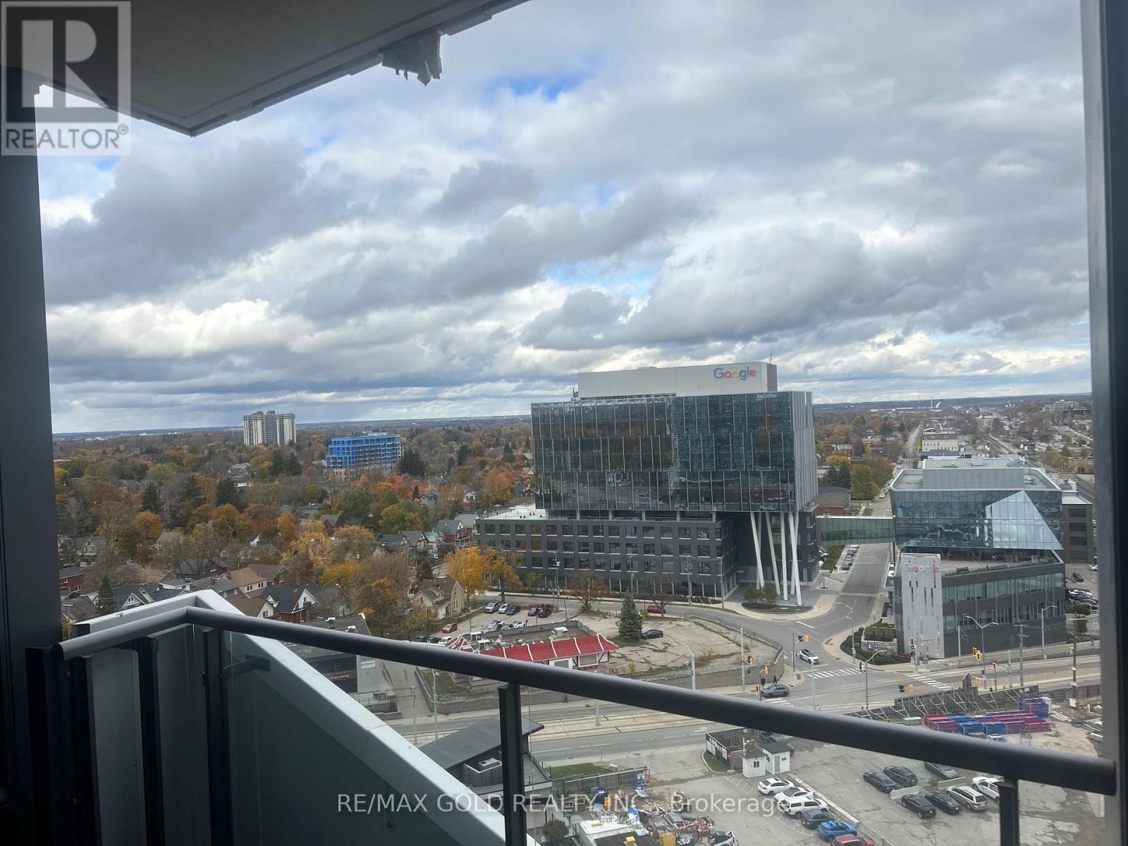 1510 - 25 Wellington Street, Kitchener, Ontario  N2G 0G5 - Photo 3 - X12525658