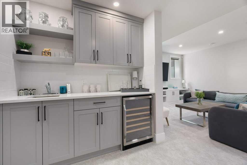 424 Discovery Place Sw, Calgary, Alberta  T3H 3Y3 - Photo 40 - A2237770