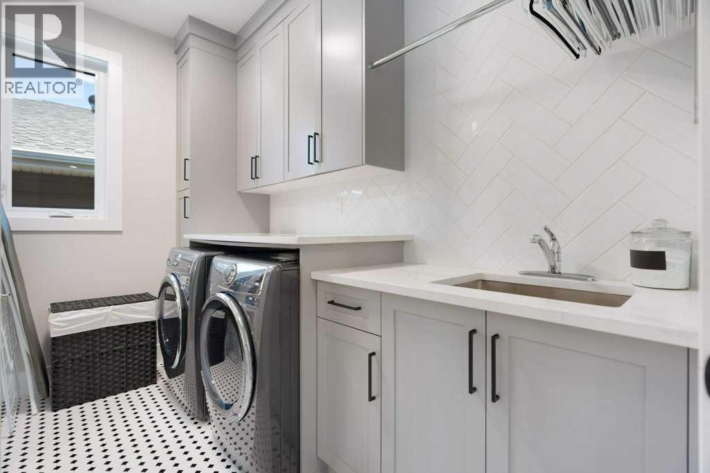 424 Discovery Place Sw, Calgary, Alberta  T3H 3Y3 - Photo 30 - A2237770