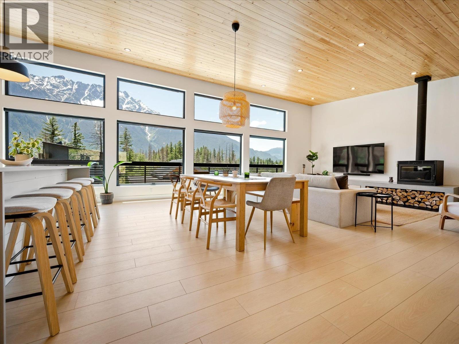 3011 Tenquille Place, Pemberton, British Columbia V0N 2L3 - Photo 20 - R3065961