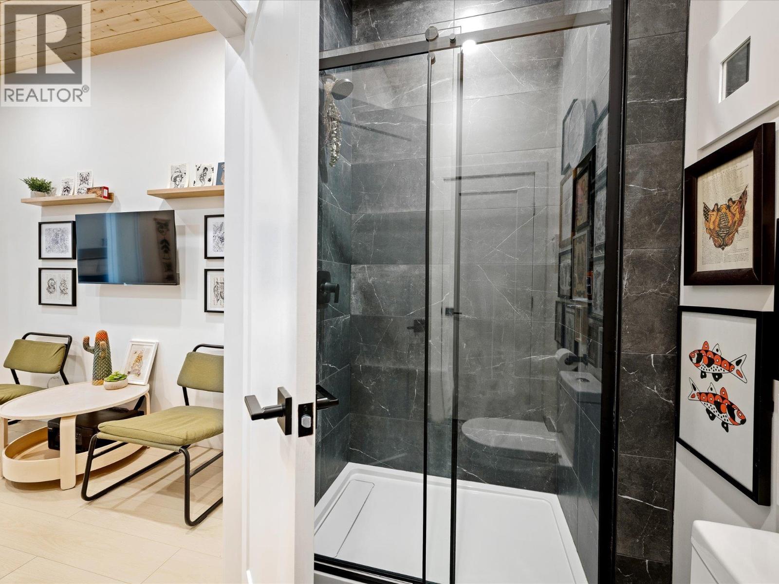 3011 Tenquille Place, Pemberton, British Columbia V0N 2L3 - Photo 24 - R3065961