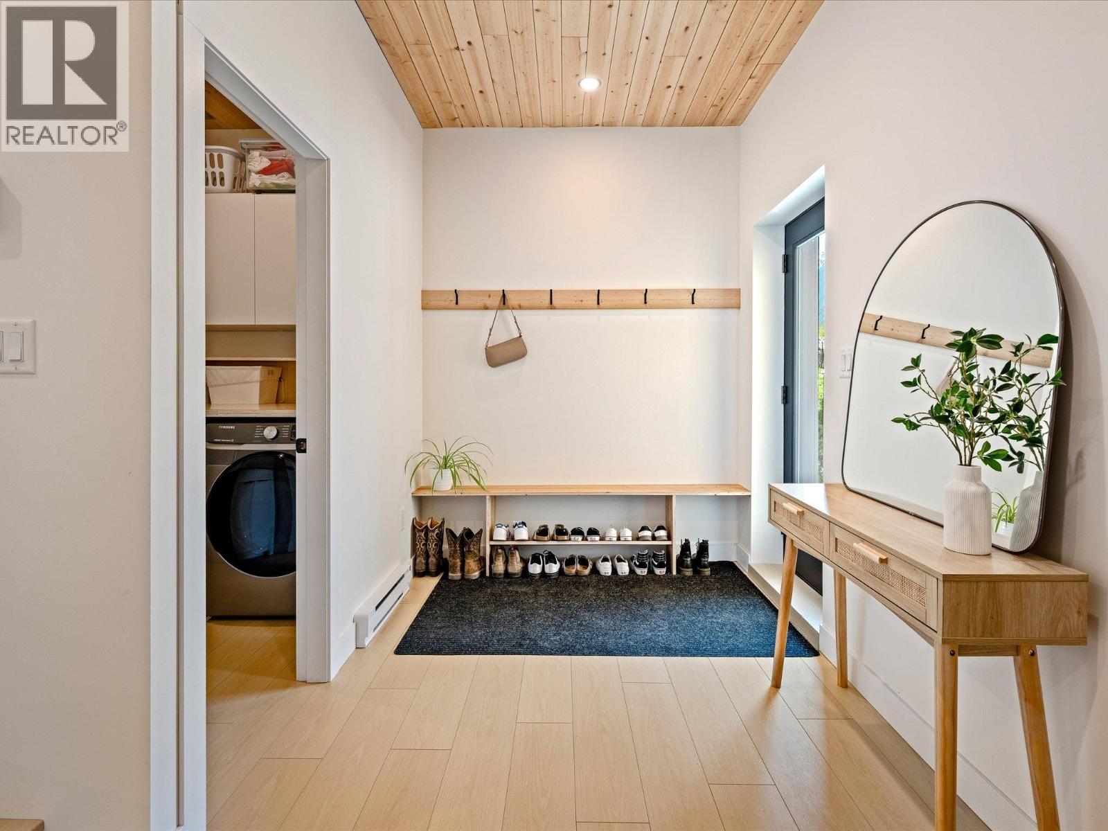 3011 Tenquille Place, Pemberton, British Columbia V0N 2L3 - Photo 25 - R3065961