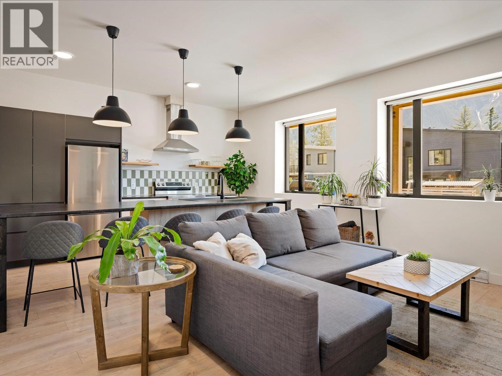 3011 Tenquille Place, Pemberton, British Columbia V0N 2L3 - Photo 29 - R3065961