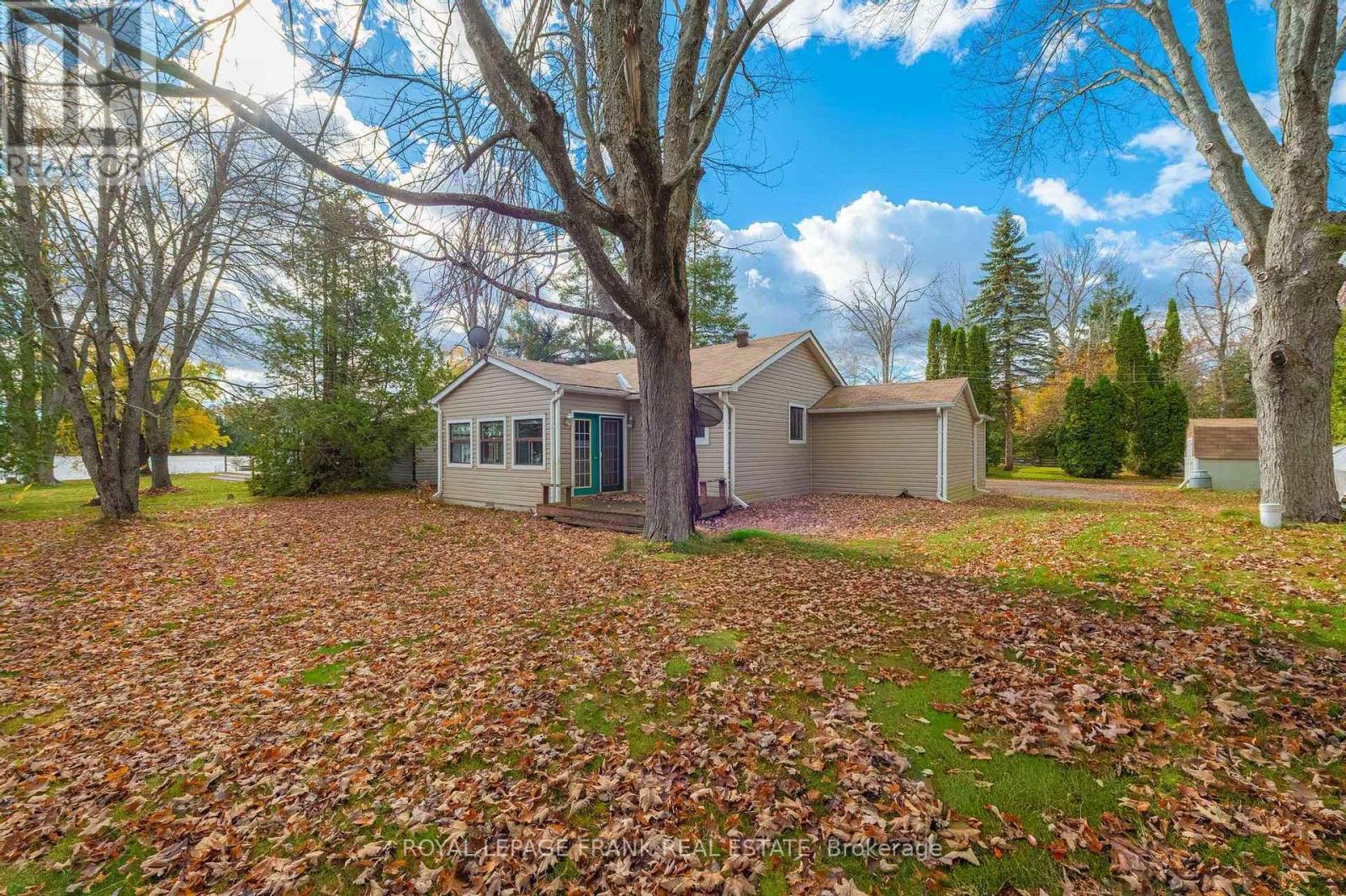 175 Fire Route 26, Trent Lakes, Ontario K0L 1J0 - Photo 1 - X12512814