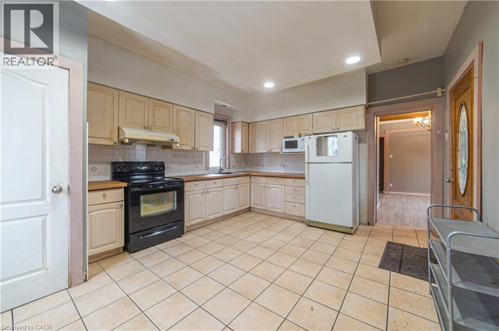 164 Lancaster Street E, Kitchener, Ontario  N2H 1N3 - Photo 4 - 40786825