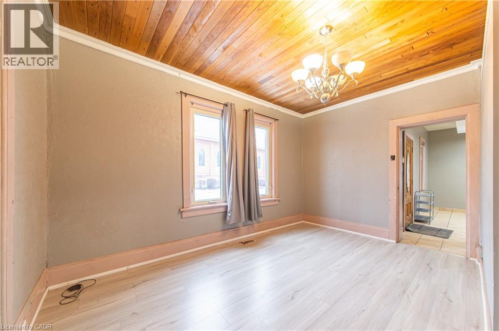 164 Lancaster Street E, Kitchener, Ontario  N2H 1N3 - Photo 6 - 40786825