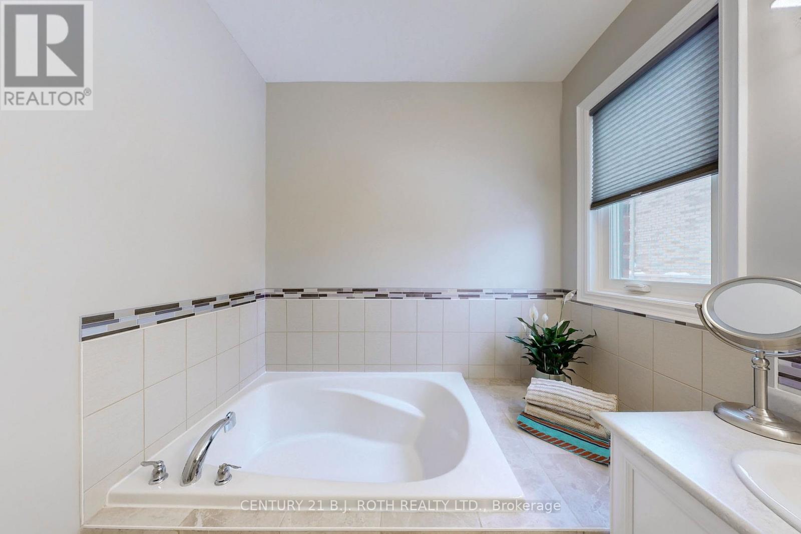 157 Mary Street, Clearview, Ontario L0M 1G0 - Photo 22 - S12479035