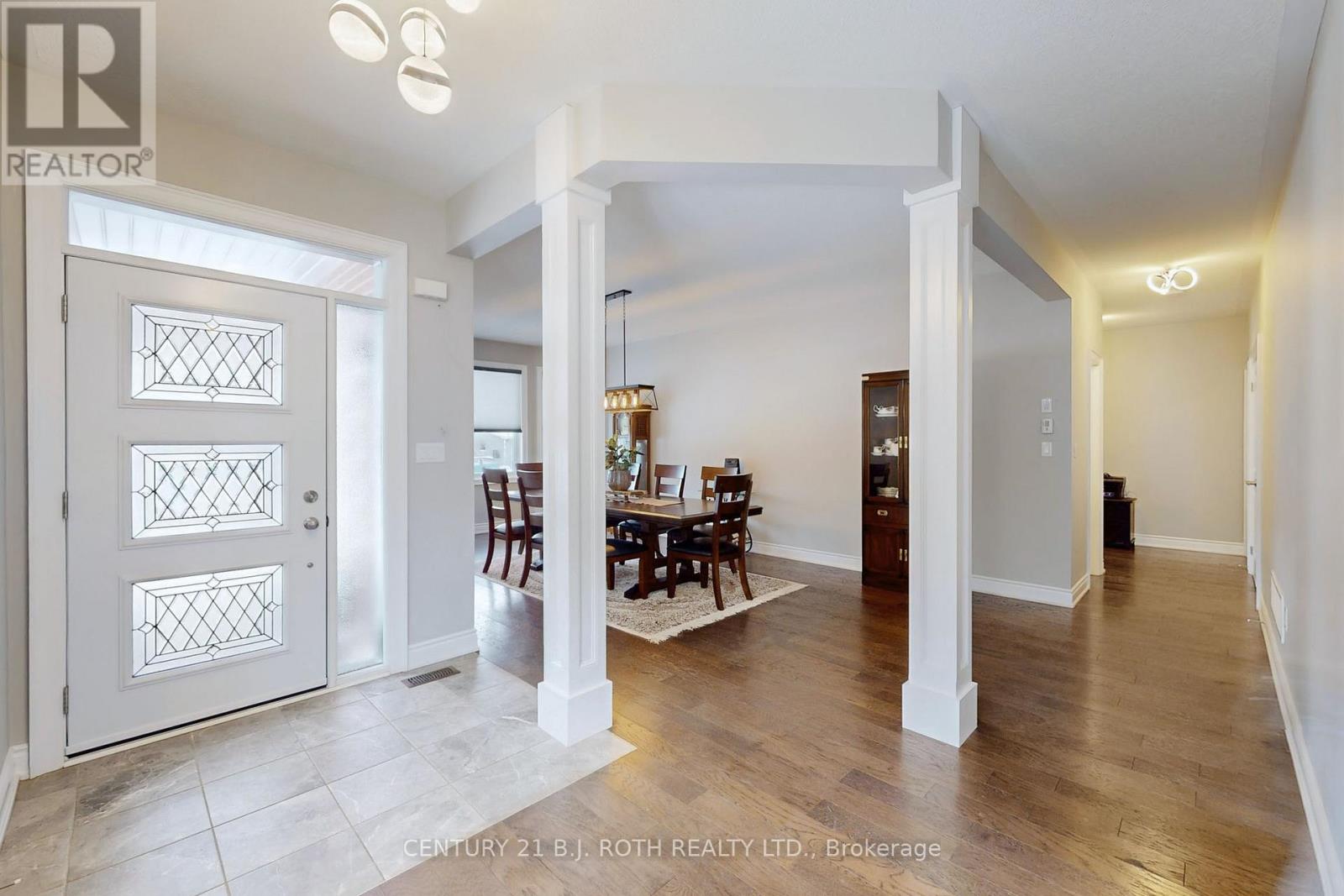 157 Mary Street, Clearview, Ontario L0M 1G0 - Photo 5 - S12479035