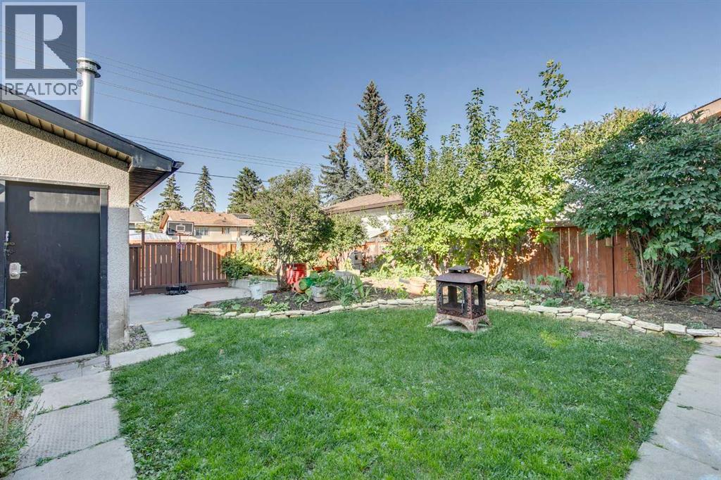 448 Malvern Close Ne, Calgary, Alberta  T2A 4W8 - Photo 30 - A2258898