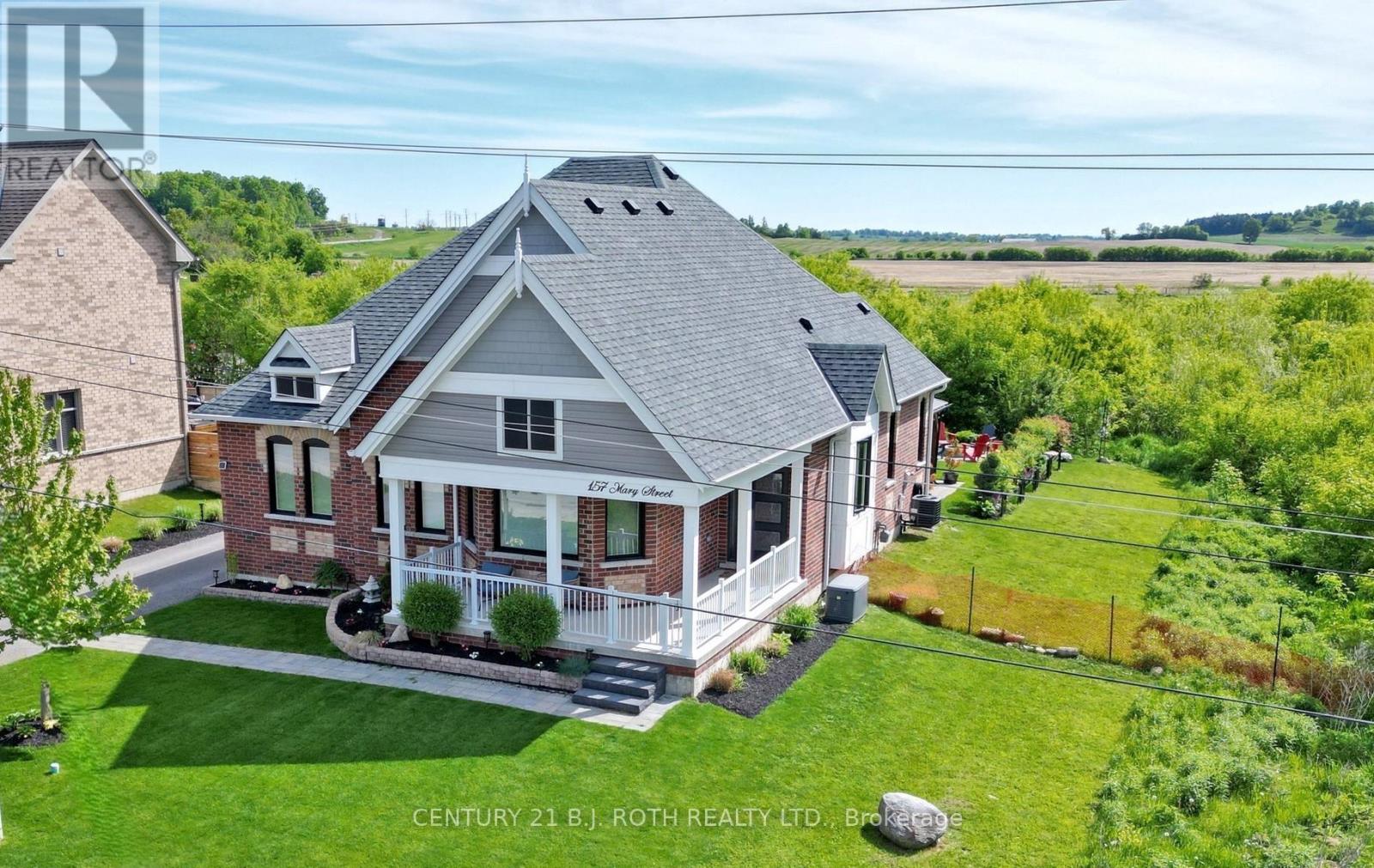 157 Mary Street, Clearview, Ontario L0M 1G0 - Photo 2 - S12479035