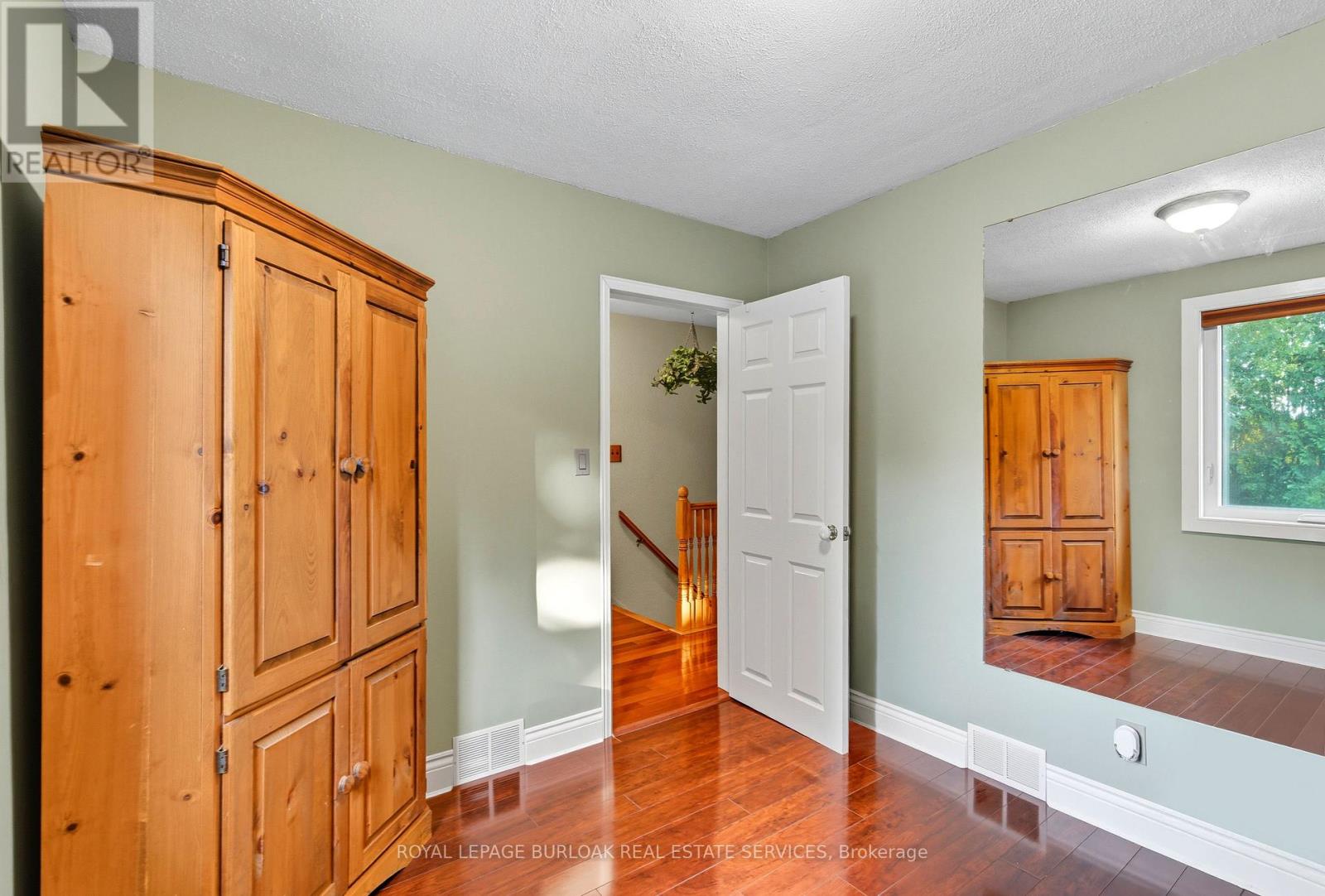 1159 Greening Avenue, Mississauga, Ontario L4Y 1H3 - Photo 20 - W12397168