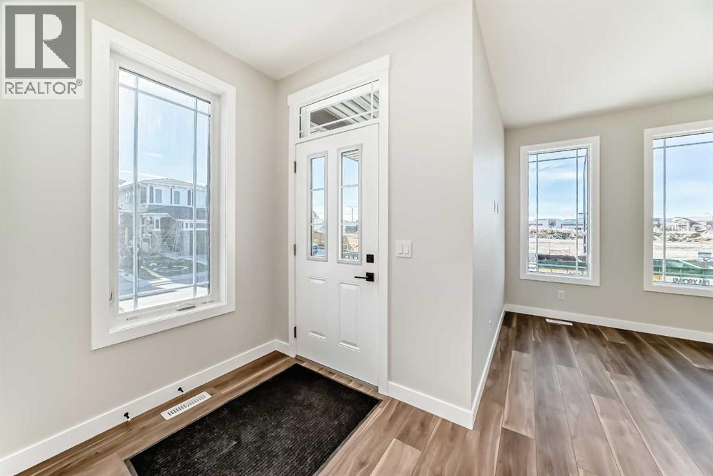 1001 Reynolds Crescent Sw, Airdrie, Alberta  T4B 5L8 - Photo 5 - A2268036