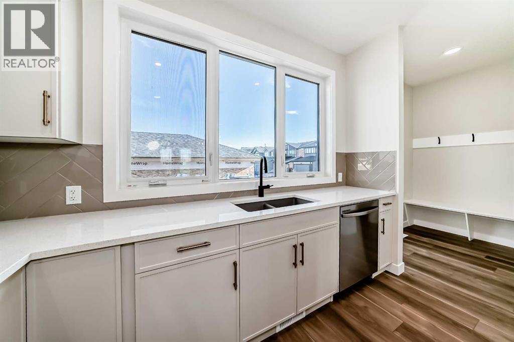 1001 Reynolds Crescent Sw, Airdrie, Alberta  T4B 5L8 - Photo 7 - A2268036