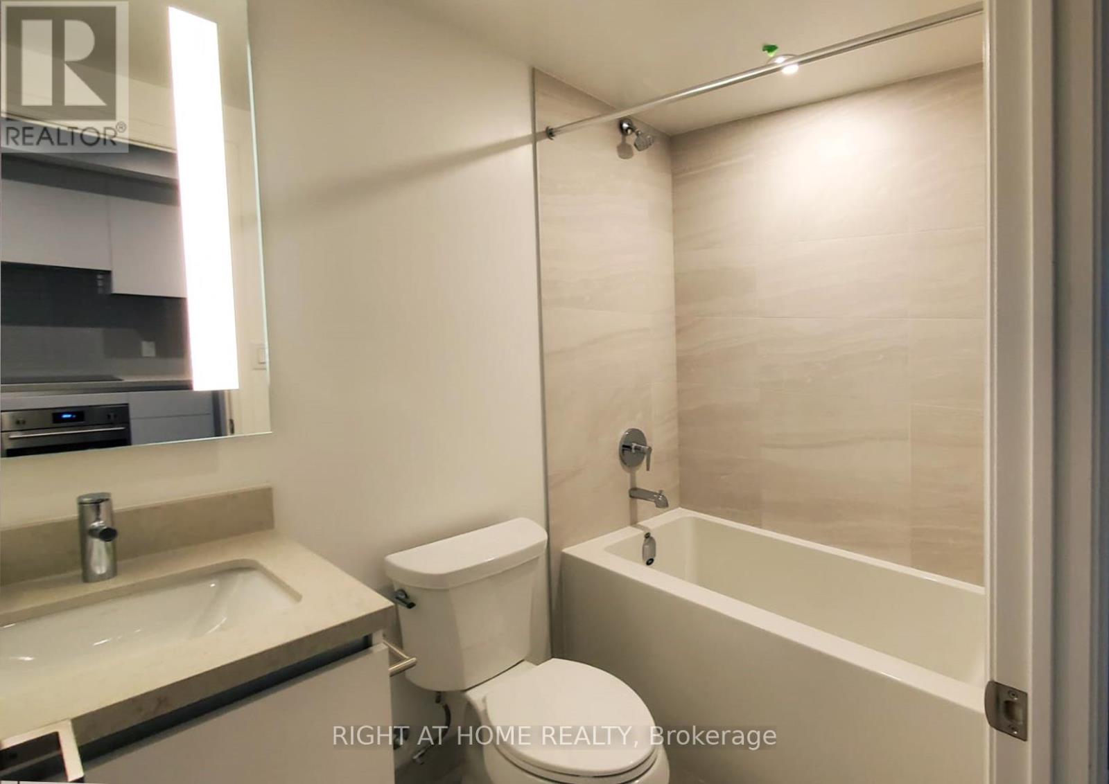 3807 - 4015 The Exchange, Mississauga, Ontario L5B 0N9 - Photo 8 - W12513424