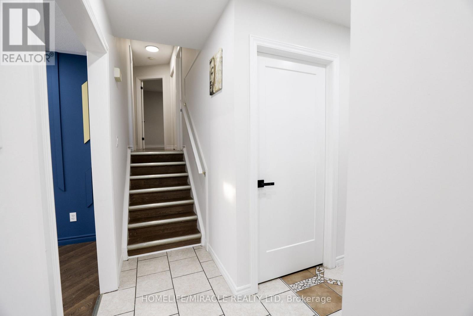 699 Classic Drive, London East, Ontario N6W 5X1 - Photo 16 - X12481078