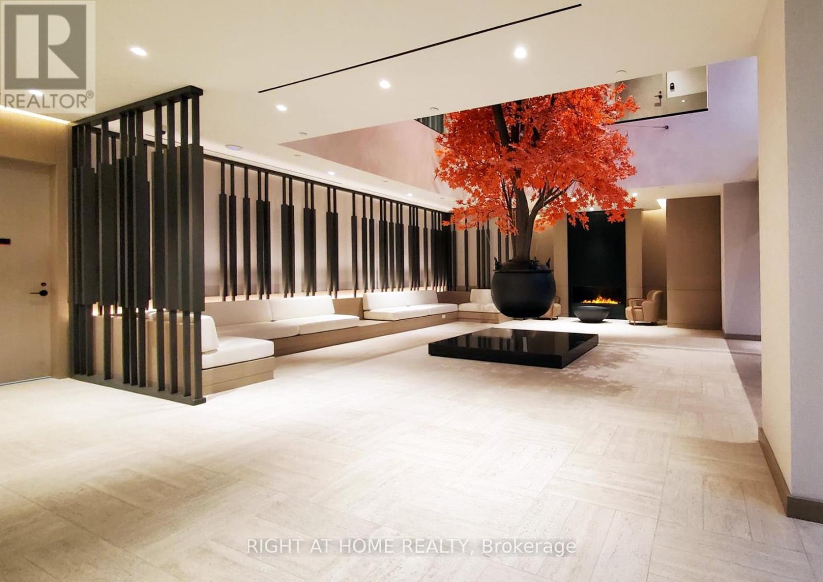 3807 - 4015 The Exchange, Mississauga, Ontario L5B 0N9 - Photo 2 - W12513424