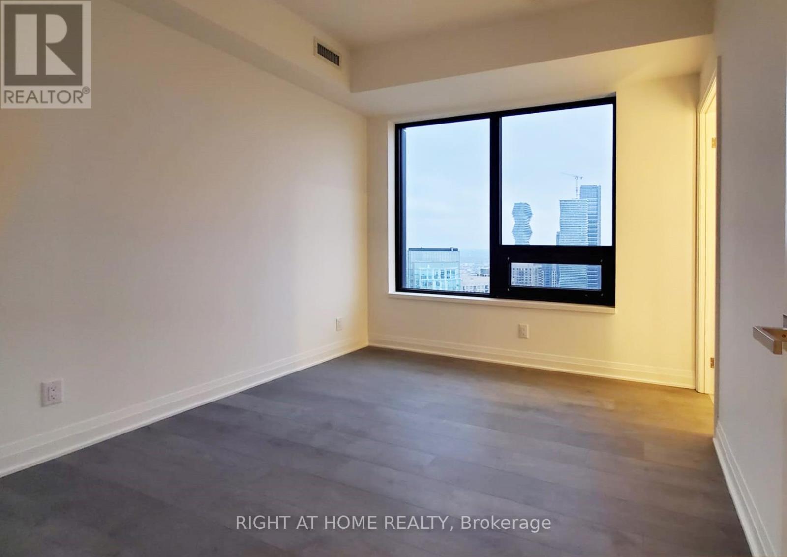 3807 - 4015 The Exchange, Mississauga, Ontario L5B 0N9 - Photo 9 - W12513424