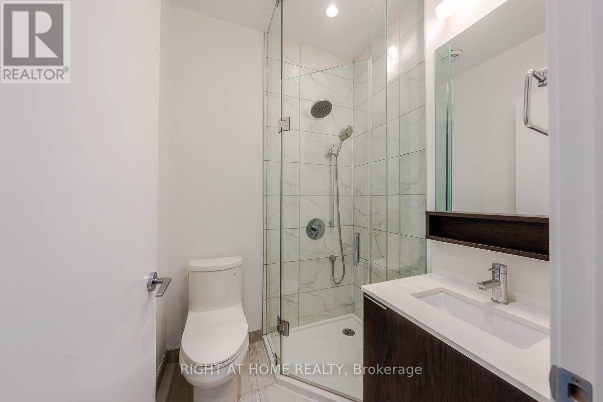 307 - 950 Portage Parkway, Vaughan, Ontario  L4K 0J7 - Photo 10 - N12525694