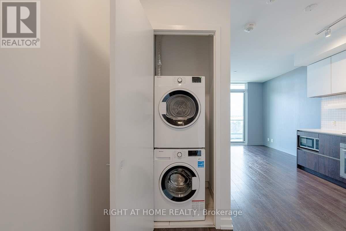 307 - 950 Portage Parkway, Vaughan, Ontario  L4K 0J7 - Photo 11 - N12525694