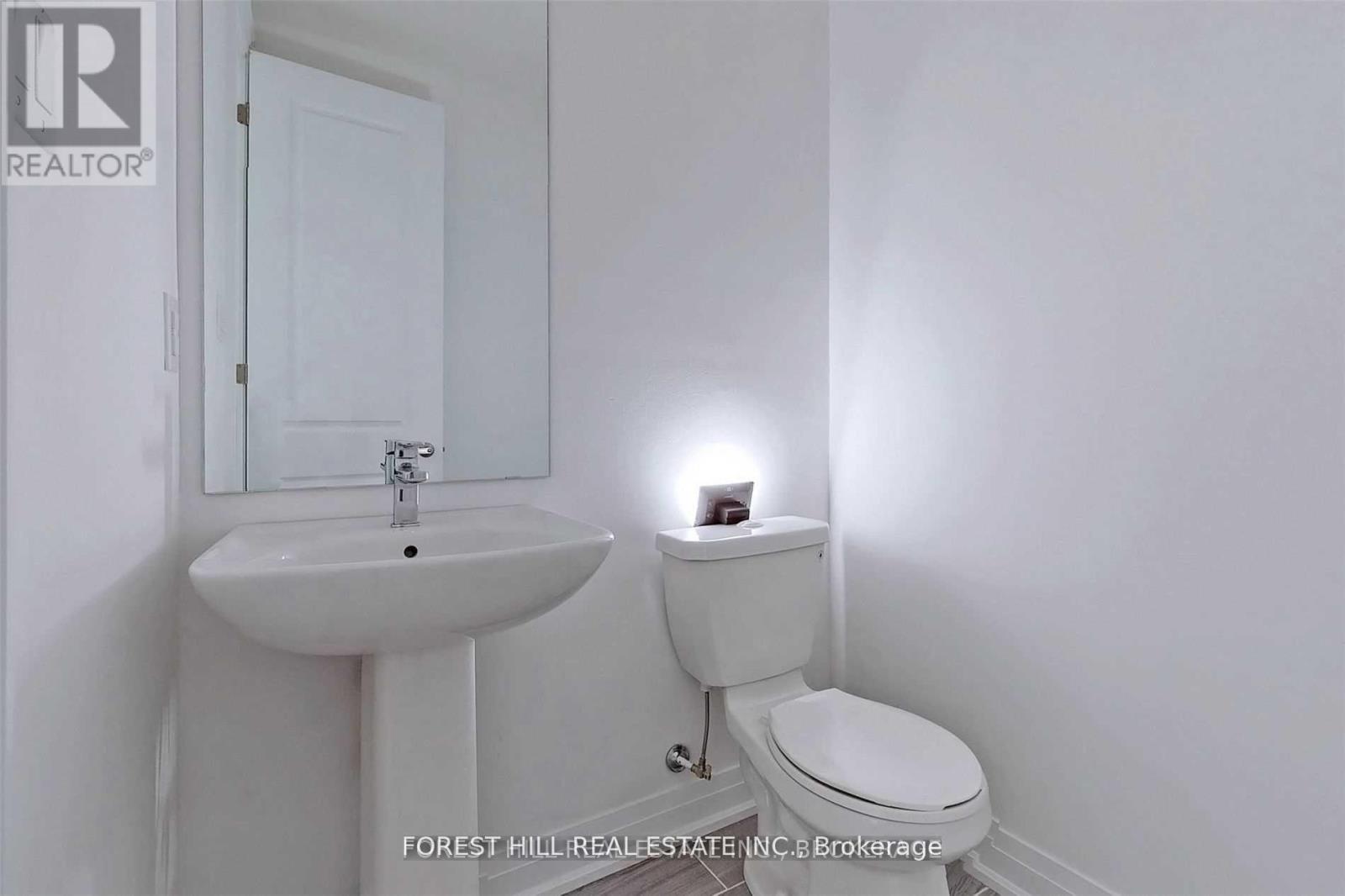 22 Banshee Lane, Richmond Hill, Ontario  L4E 1H3 - Photo 11 - N12525696