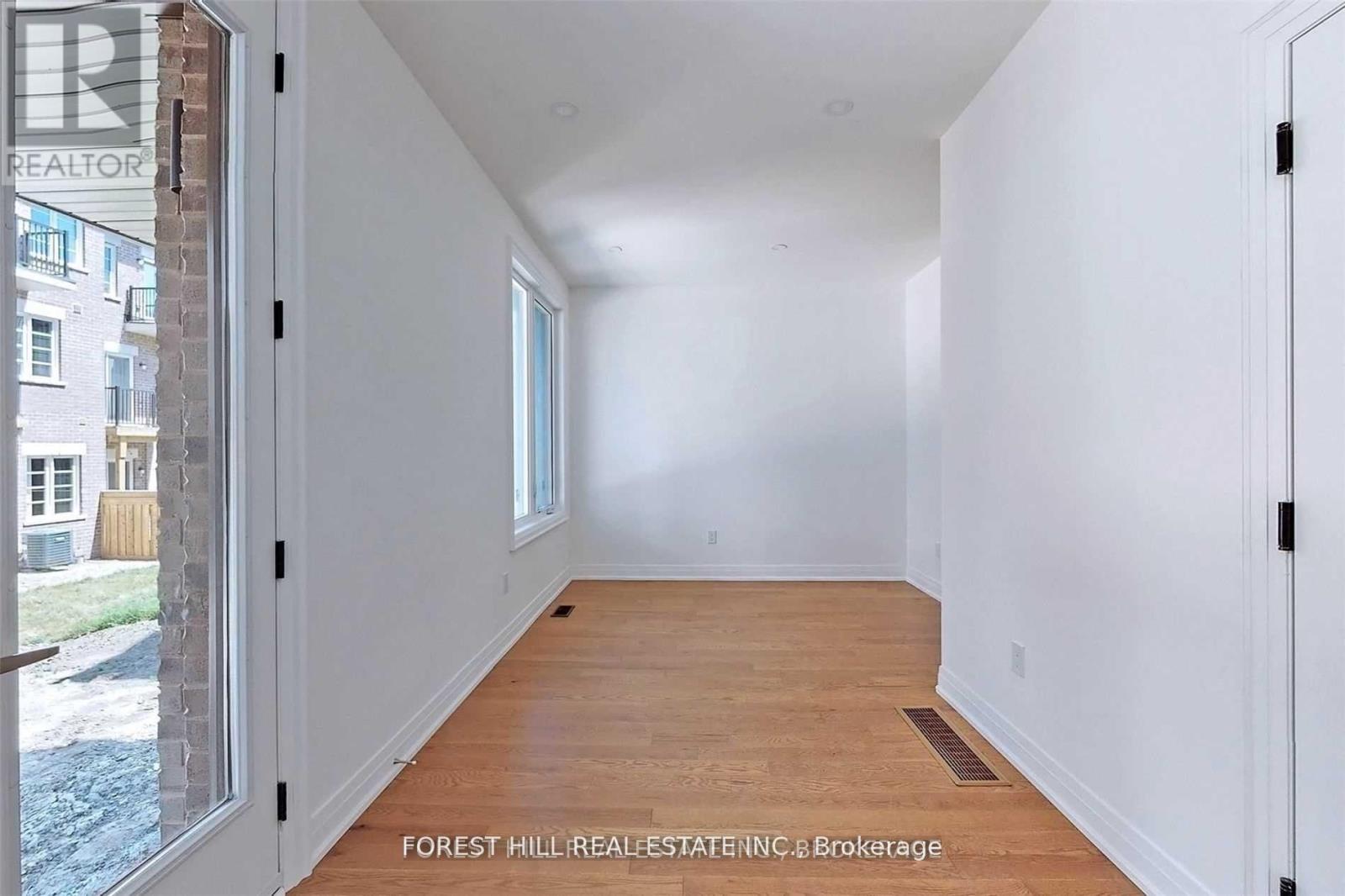 22 Banshee Lane, Richmond Hill, Ontario  L4E 1H3 - Photo 13 - N12525696