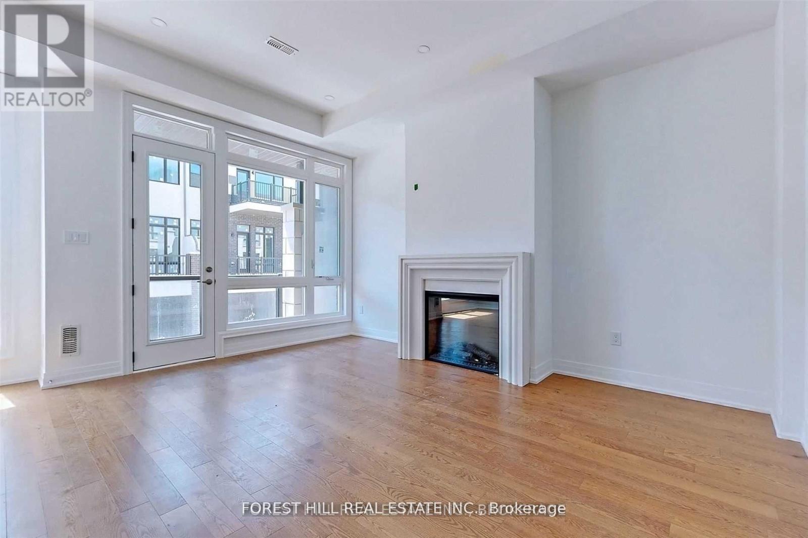 22 Banshee Lane, Richmond Hill, Ontario  L4E 1H3 - Photo 3 - N12525696