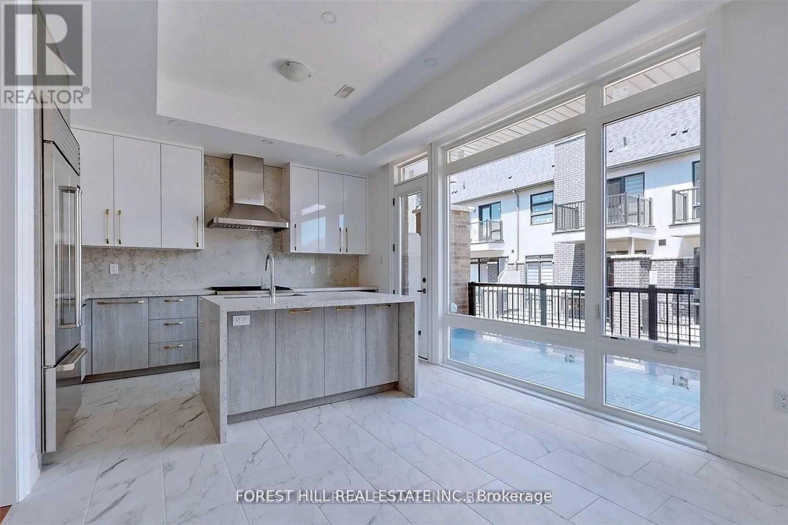 22 Banshee Lane, Richmond Hill, Ontario  L4E 1H3 - Photo 6 - N12525696