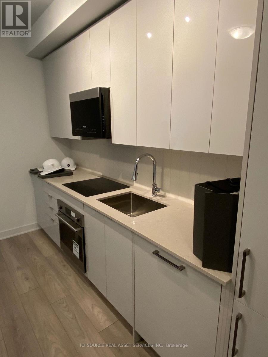 703 - 2920 Highway 7, Vaughan, Ontario  L4K 0P4 - Photo 4 - N12525710