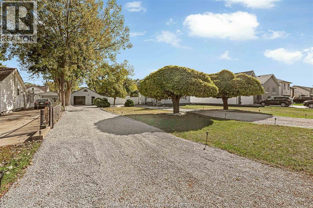 649 Edinborough Street, Windsor, Ontario N8X 3C8 - Photo 7 - 25027969