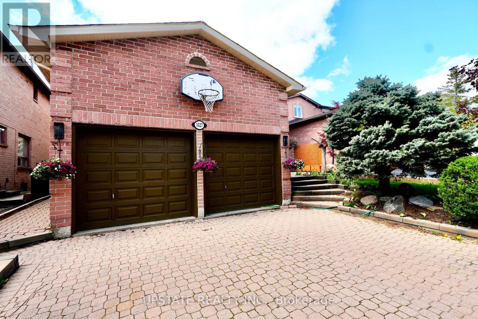 1627 LOGANDALE DRIVE, Mississauga, Ontario