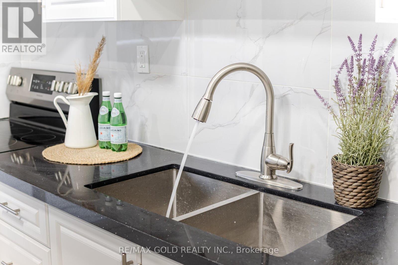 62 - 7500 Goreway Drive, Mississauga, Ontario  L4T 3C7 - Photo 9 - W12525704