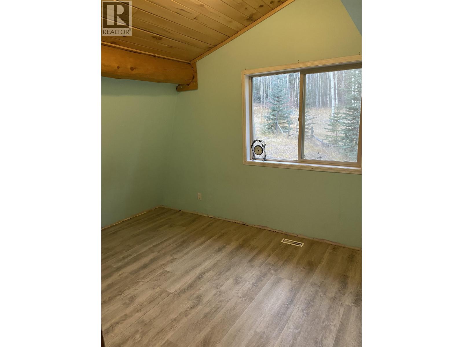 6192 Hunt Road, 100 Mile House, British Columbia  V0K 2E3 - Photo 20 - R3058245