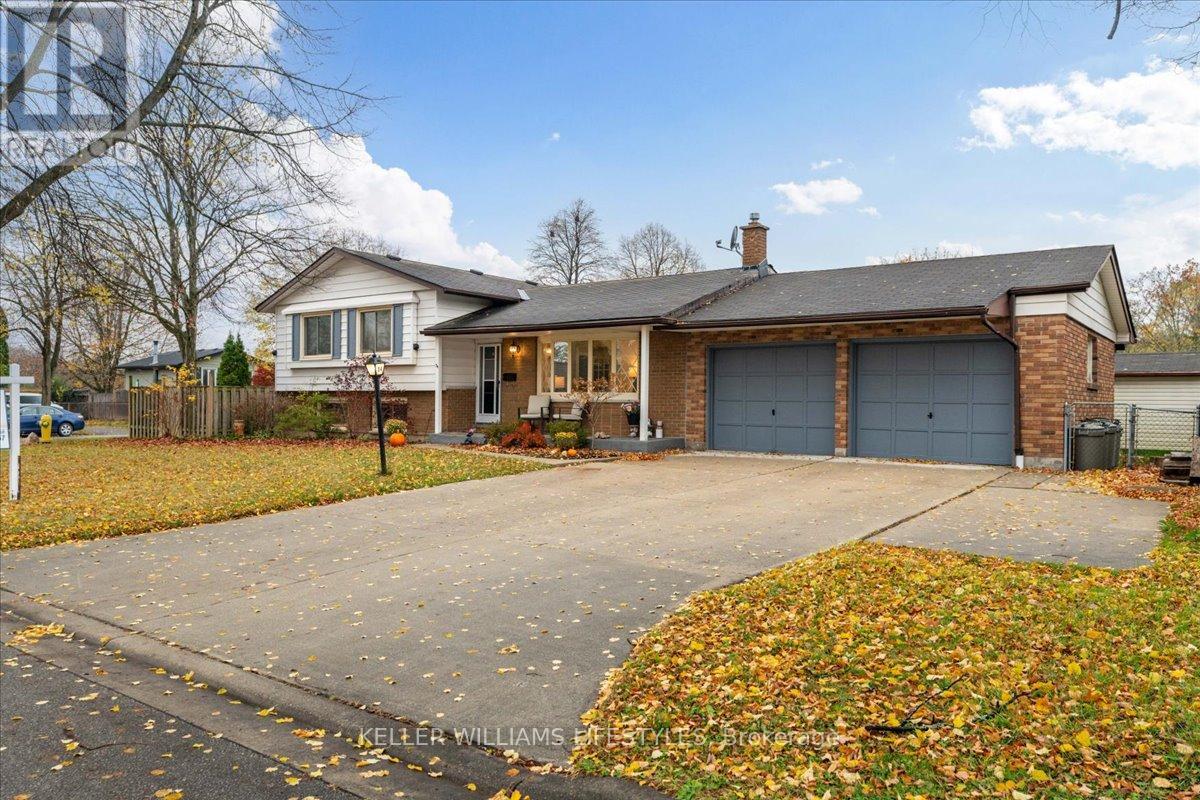 34 Stanhope Crescent, London South, Ontario  N6C 3B2 - Photo 2 - X12525772