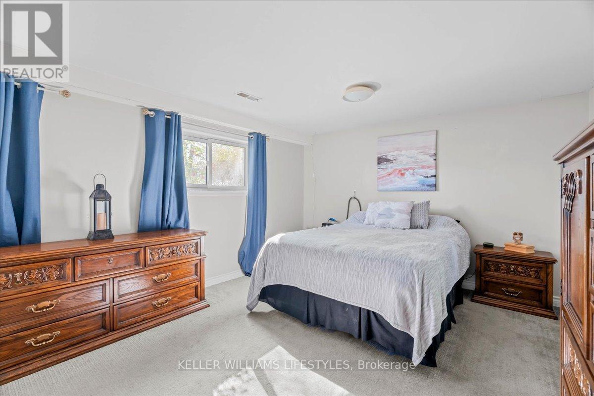 34 Stanhope Crescent, London South, Ontario  N6C 3B2 - Photo 28 - X12525772