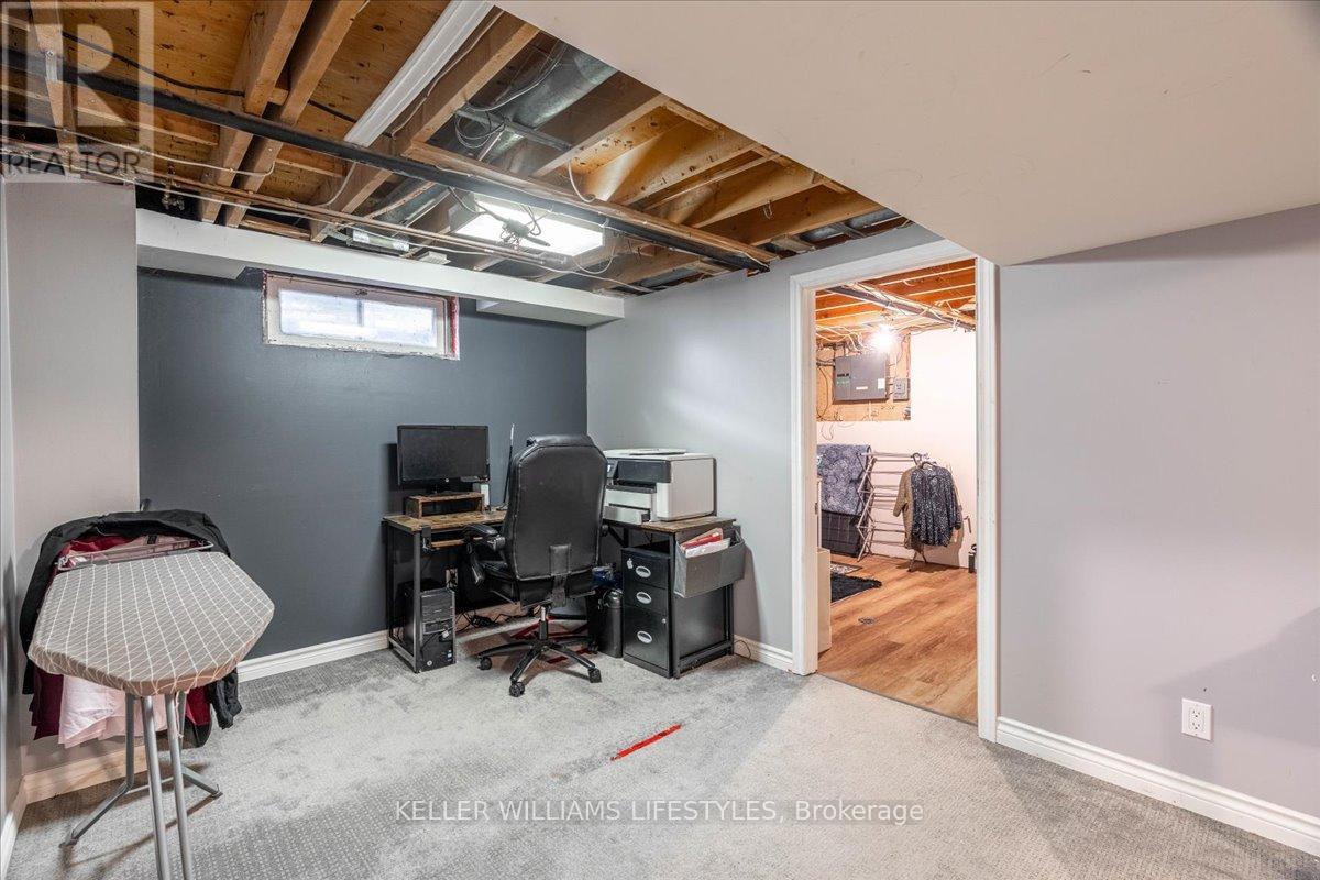 34 Stanhope Crescent, London South, Ontario  N6C 3B2 - Photo 31 - X12525772