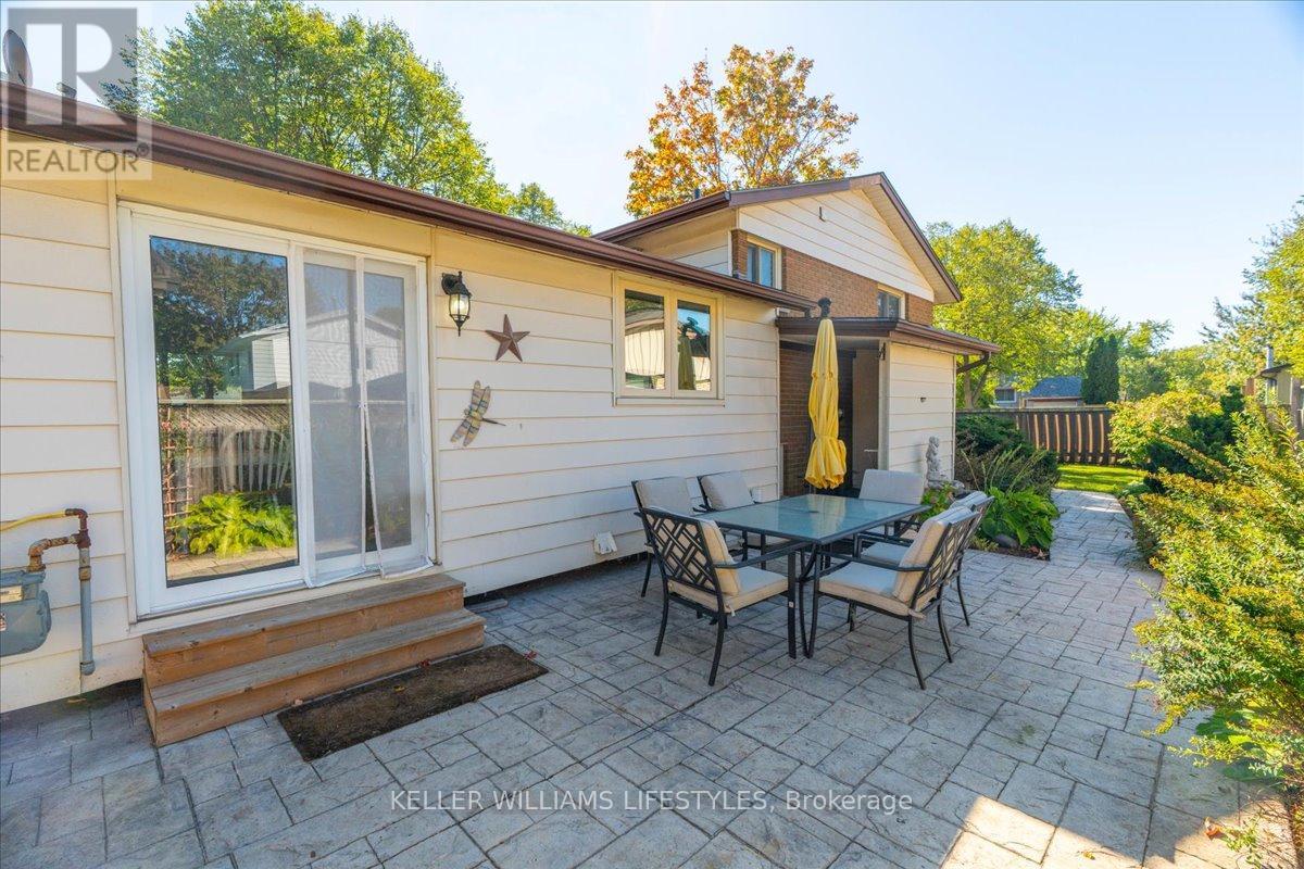 34 Stanhope Crescent, London South, Ontario  N6C 3B2 - Photo 6 - X12525772